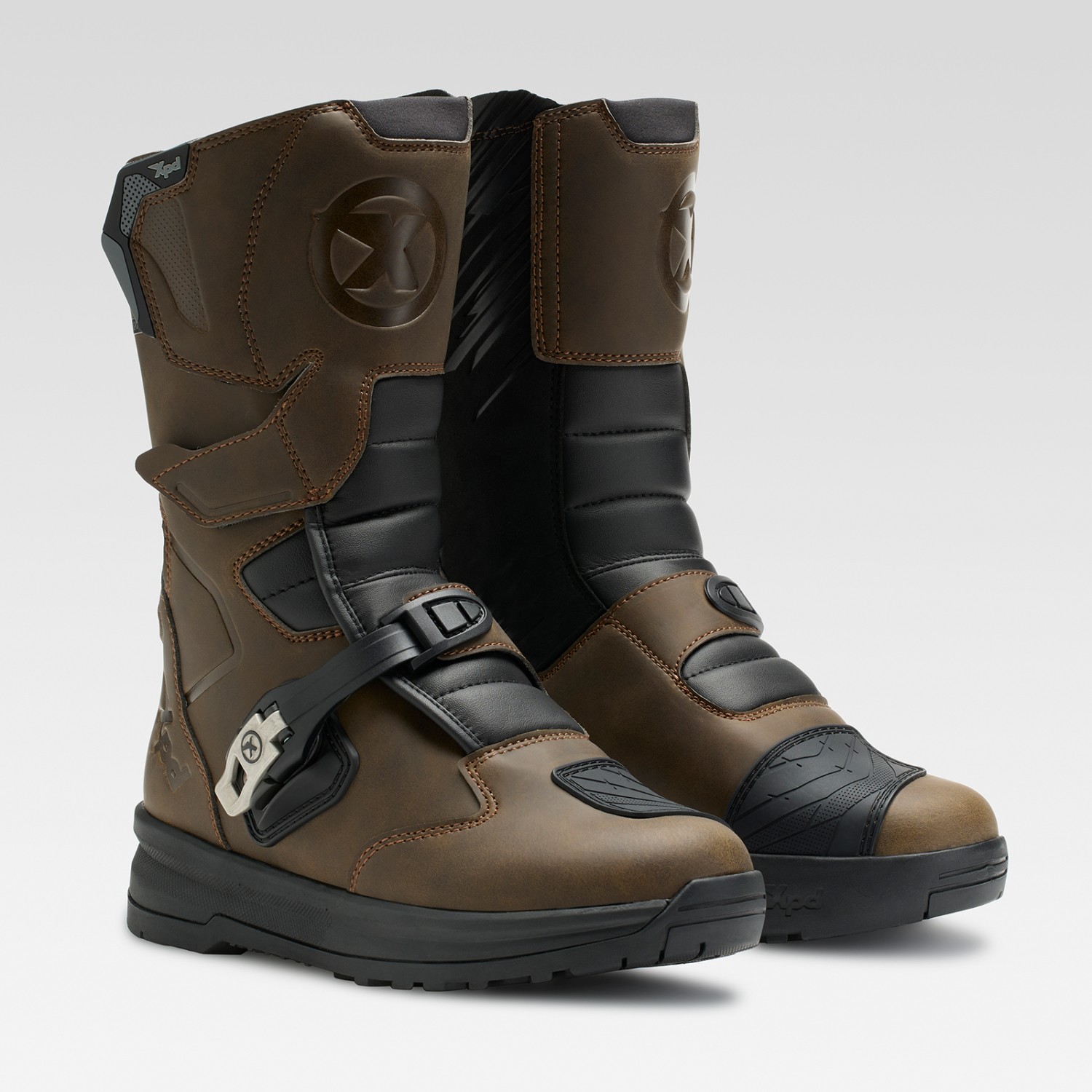 XPD-X-ADV-TOURMAX-H2OUT-S137-026-SIDE-VIEW